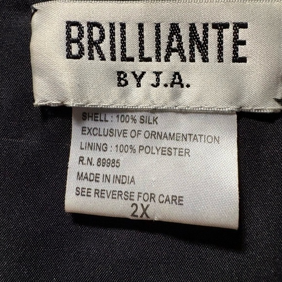 Elegant Black Beaded sparkly Women's formal wear - Picture 9 of 9